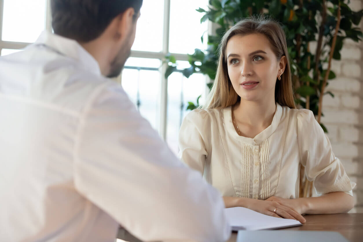 internal medicine doctor talking to patient 